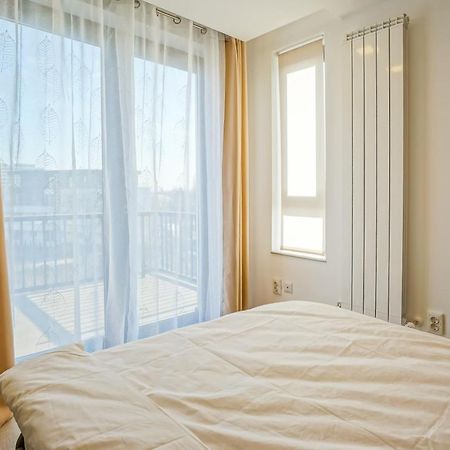 Bright Apartments Moments Away From Herastrau Park, Mall And Metro Bucureşti Ngoại thất bức ảnh