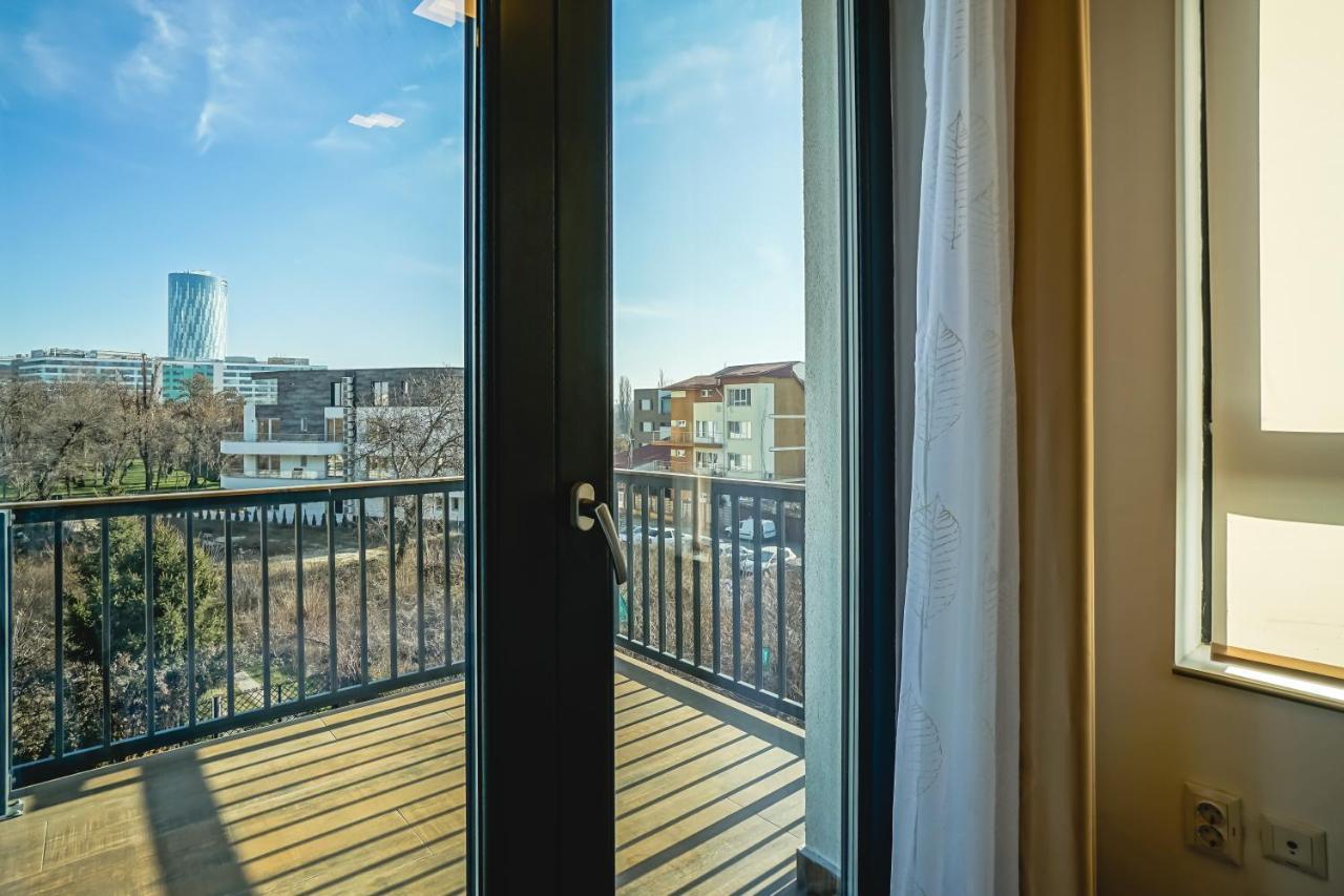 Bright Apartments Moments Away From Herastrau Park, Mall And Metro Bucureşti Ngoại thất bức ảnh