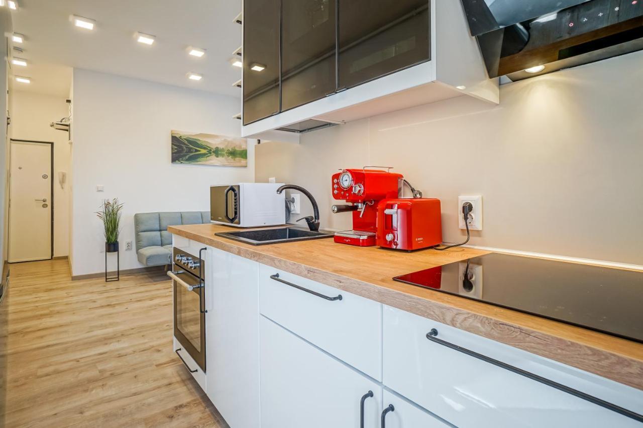 Bright Apartments Moments Away From Herastrau Park, Mall And Metro Bucureşti Ngoại thất bức ảnh