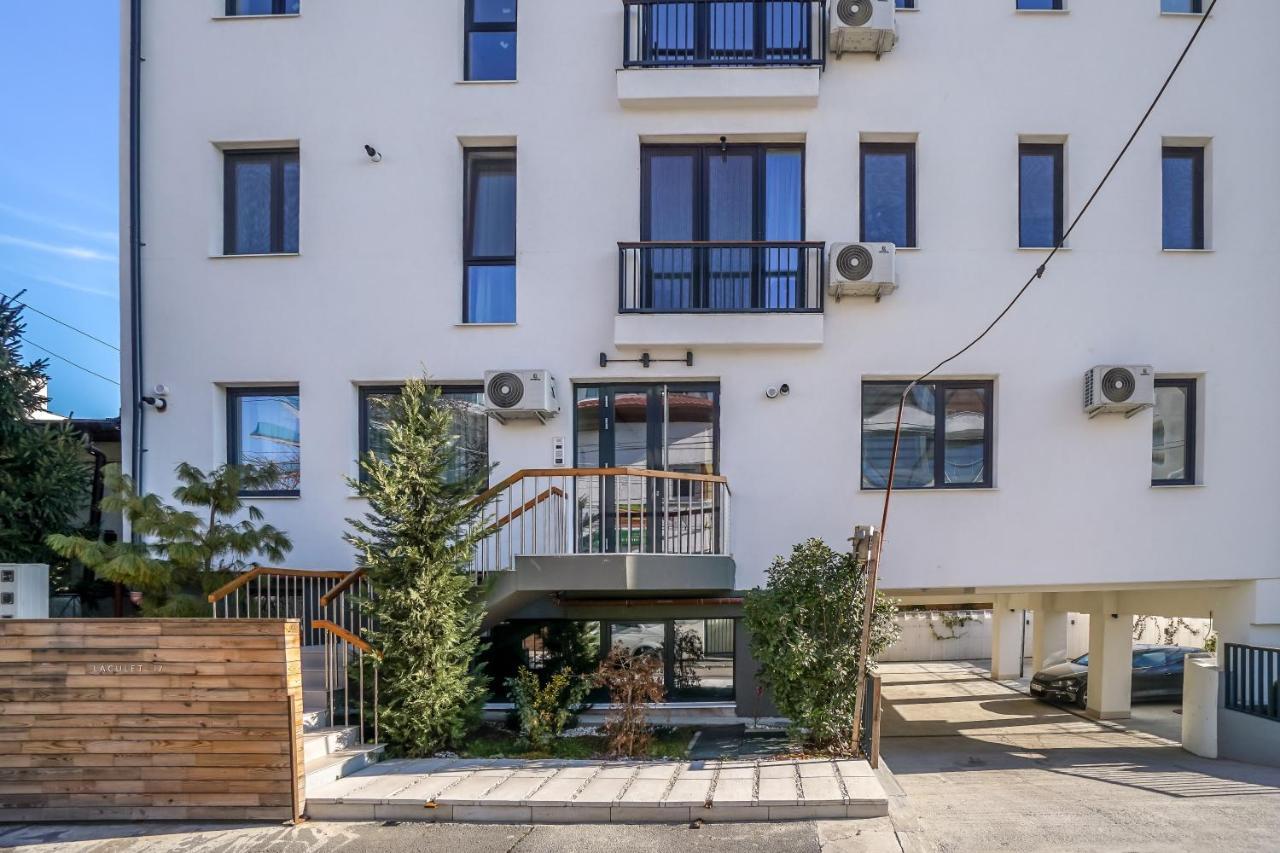 Bright Apartments Moments Away From Herastrau Park, Mall And Metro Bucureşti Ngoại thất bức ảnh