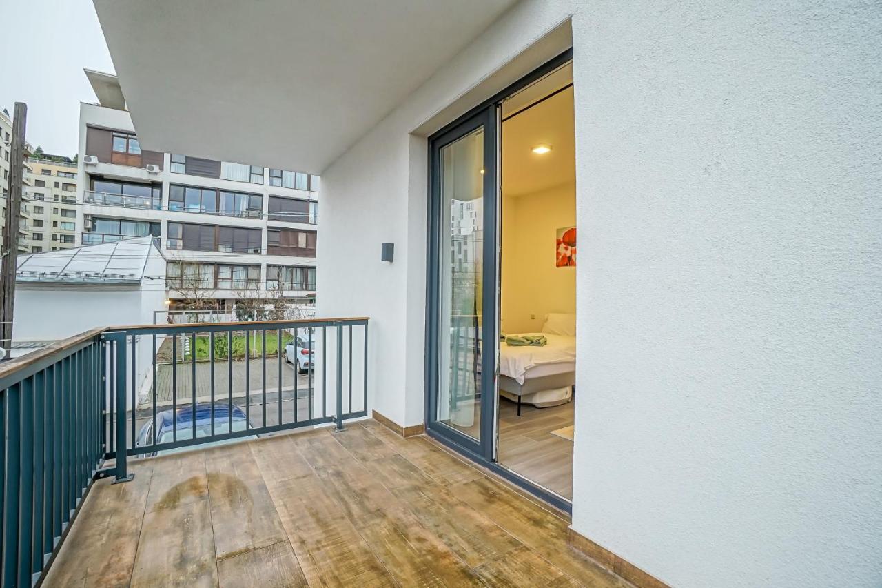 Bright Apartments Moments Away From Herastrau Park, Mall And Metro Bucureşti Ngoại thất bức ảnh