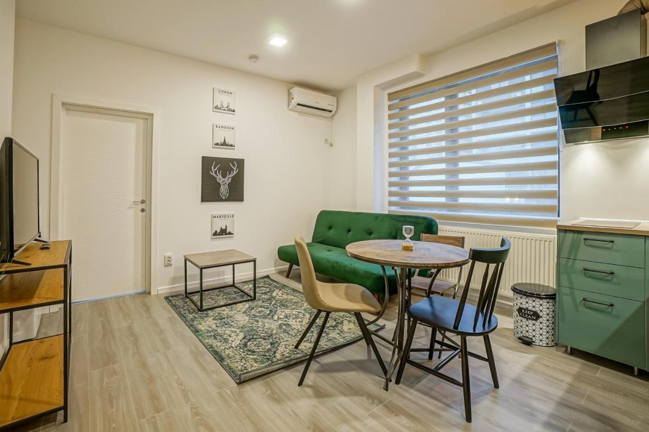 Bright Apartments Moments Away From Herastrau Park, Mall And Metro Bucureşti Ngoại thất bức ảnh